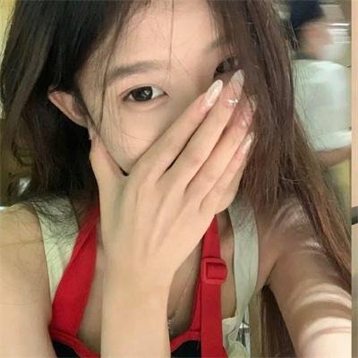 接近无限的白